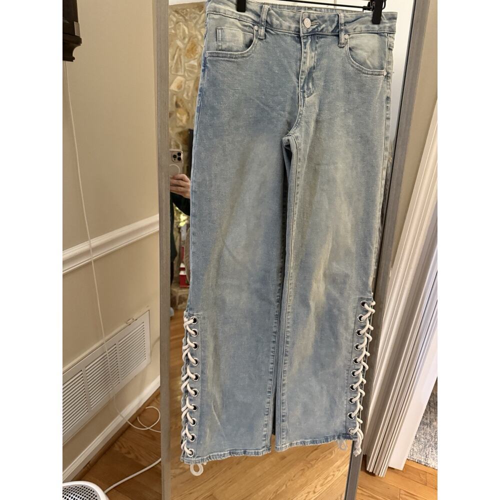 Austin Landing Wide Leg Light Wash Lace Up Jeans - Picture 3 of 6